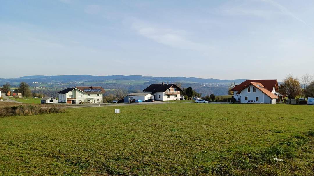 Baugrundstück mit Blick ins Donautal