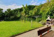 Sonnige 4-Zimmer-Wohnung mit Eigengarten