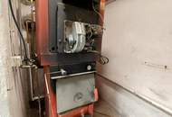 Suchen Sie ein neues Zuhause für sich und Ihre Tiere? Dieses renovierte Bauernhaus mit Nebengebäude und großem Grundstück wartet auf Sie!