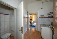 **Hannovermarkt** Charming 3-Room Period Apartment – Airbnb Suitable with Approved Balcony Option