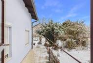 Haus mit 2 Wohneinheiten und ausgebautem Dachgeschoss in Blumau-Neurisshof, Bezirk Baden