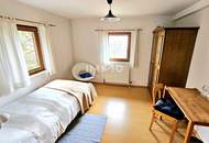 Ein Ort der Ruhe und Möglichkeiten – Vielseitige Liegenschaft in Traumlage