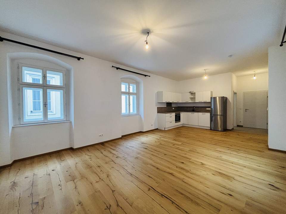 Charmante Innenstadt-Wohnung in Wiener Neustadt | 2 Zimmer | Hohe Räume | Hell &amp; gemütlich