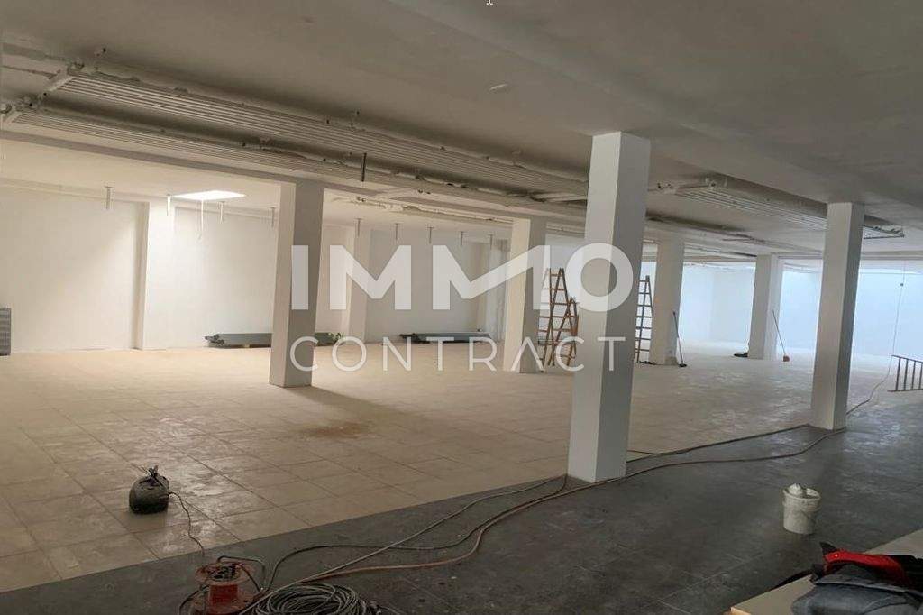 Branchenfrei und Unbefristet, ca. 470 m² Gewerbefläche und ca. 92 m² Büro mit teilw. Wohnwidmung!