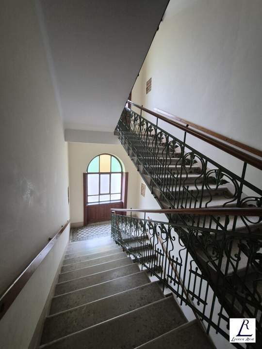 * Altbautraum * Jugendstilhaus in schöner Lage, sanierungsbedürftig!