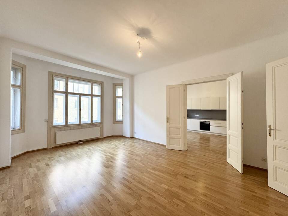 Wunderschöner Stil-Altbau mit Erker! 3 Zimmer plus separate Küche nächst Kunst Haus