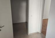 HERRLICHE 3-ZIMMER-ALTBAUWOHNUNG IN INNENHOFLAGE *EINBAUKÜCHE INKLUSIVE*