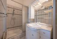 ***NEU*** Well-Maintained 3-Room Apartment in a Grand Historic Building – Top Location!