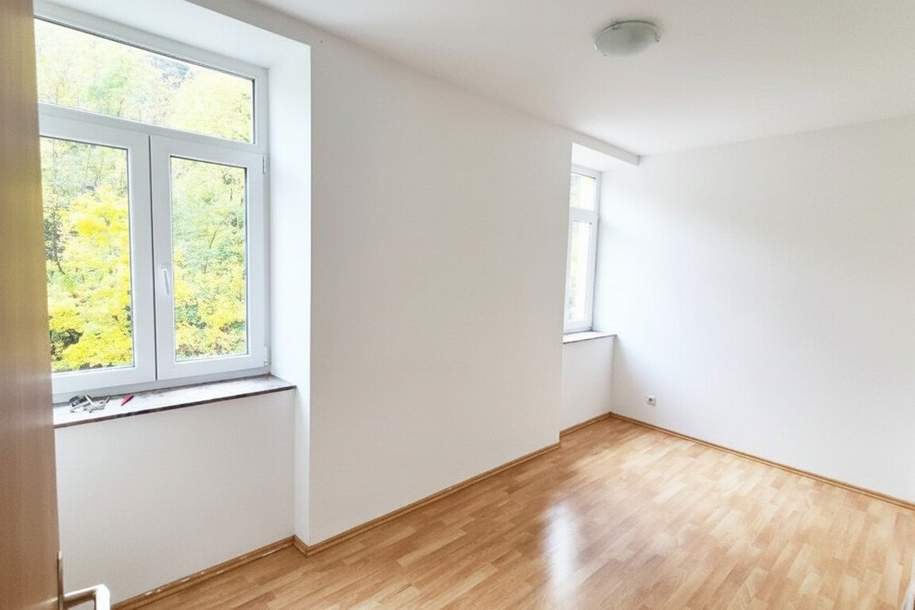 Parkplatz - Fußbodenheizung - 3 Zimmer - Grünblick, Wohnung-miete, 990,00,€, 2340 Mödling