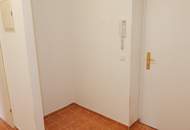 Helle und ruhige Wohnung im 2.Liftstock - neu saniert