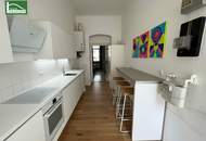 LEERSTEHENDE RENOVIERUNGSBEDÜRFTIGE WOHNUNG IN GEPFLEGTEM ALTBAU - LIFTBENÜTZUNG INKLUSIVE! SCHLAFZIMMER HOFSEITIG!