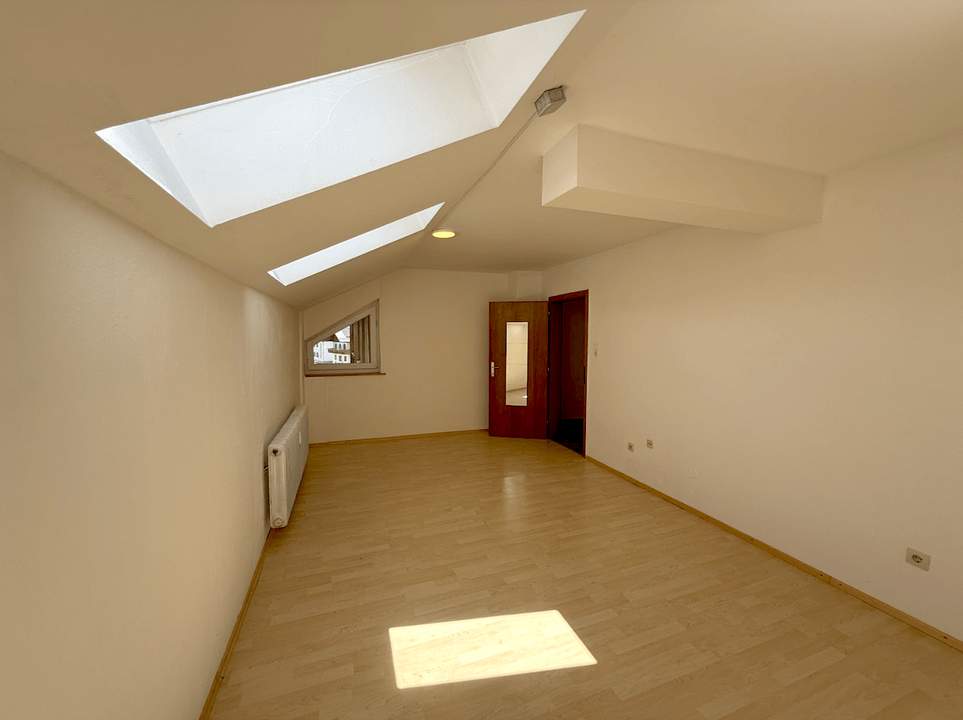 Helle 1-Zimmer-Dachgeschosswohnung in Niederöblarn zu vergeben!