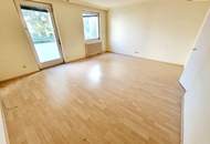 Absolute Grün- und Ruhelage! Gebraucht. Gepflegt. Geliebt! Perfekt aufgeteilte 3-Zimmer + separate Küche / 2 Balkone / Viele Möglichkeiten! Ruhig wohnen, gut leben!