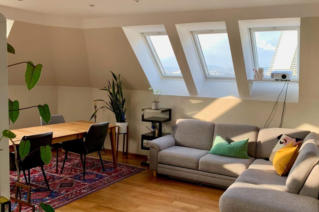 Helle 2,5-Zimmer DG-Wohnung nahe Augarten – optimaler Schnitt &amp; freier Mietzins