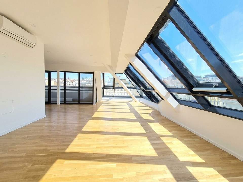 ÜBER DEN DÄCHERN DES NASCHMARKTES ! PENTHOUSE FOR SALE !
