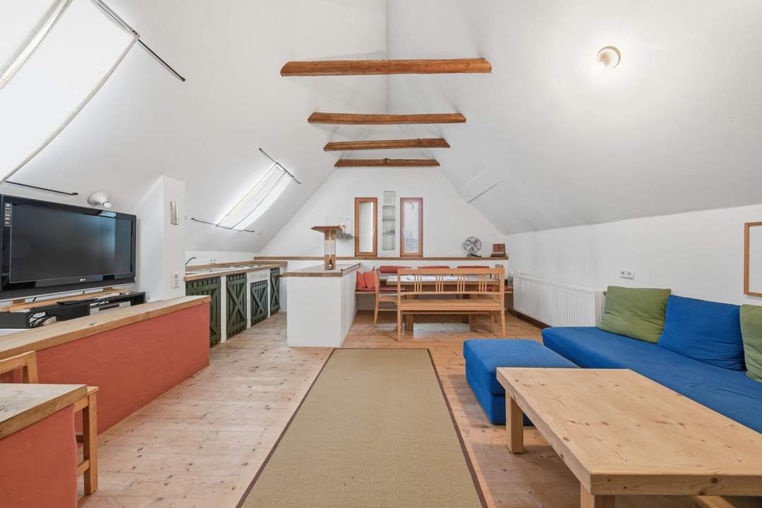 Modernisiertes Presshaus-Ensemble mit Wohnbereich und Garten in idyllischer Lage!