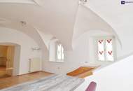 MÄRCHENHAFTE Wohnung im SCHLOSS inklusive Nutzung des SCHLOSSGARTENS! Ab sofort verfügbar!