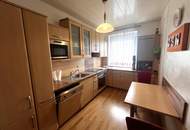 "Wunderschöne 3 Zimmer Wohnung mit Balkon und Garagenplatz"