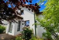*** Ein Wohntraum mit Urlaubsgefühl: Traumhaft gepflegtes Einfamilienhaus mit Pool, Gartenidylle, Specksteinofen, Wasser-Wasserwärmepumpe mit Fußbodenheizung in Top-Lage ***