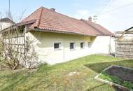 Sanierungsbedürftiges Einfamilienhaus mit Garten. Sonnige Eckparzelle!
