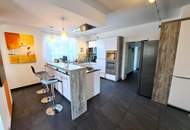 Wohnjuwel mit 2 Wohnungen (ca. 290 m² Wfl.), 2 Terrassen, Gartenareal mit Pool & Poolhaus - Neuzeug