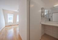 ++NEU++ Tolle 2-Zimmer Dachgeschosswohnung mit Balkon u. Loggia, tolle LAGE in 1080!