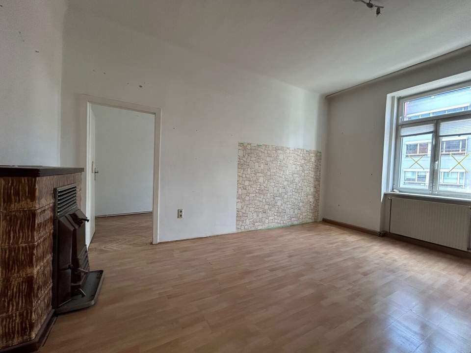 Sanierungsbedürftige 2-Zimmer Wohnung nahe U3/Station Schlachthausgasse!