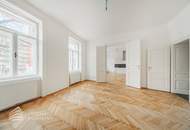 Grosszügige helle 2-Zimmer Altbau-Wohnung in zentraler Lage