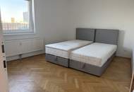Charmante 3-Zimmer Dachgeschoßwohnung mit Balkon, Terrasse &amp; Garage in 1200 Wien – €439.000