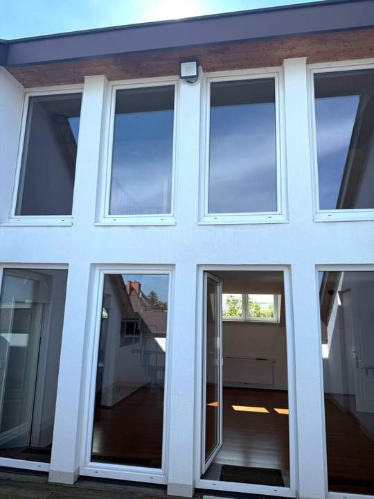 TOP INVESTMENT - wohnen im Penthaus und den Rest vermieten - SANIERTES ZINSHAUS mit 4 WOHNEINHEITEN in ZENTRUMSLAGE incls. Personenaufzug