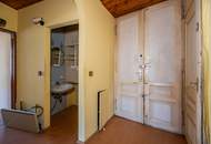 ++NEU++ Altbauklassiker: 3-Zimmer Wohnung mit großem Sanierungspotenzial