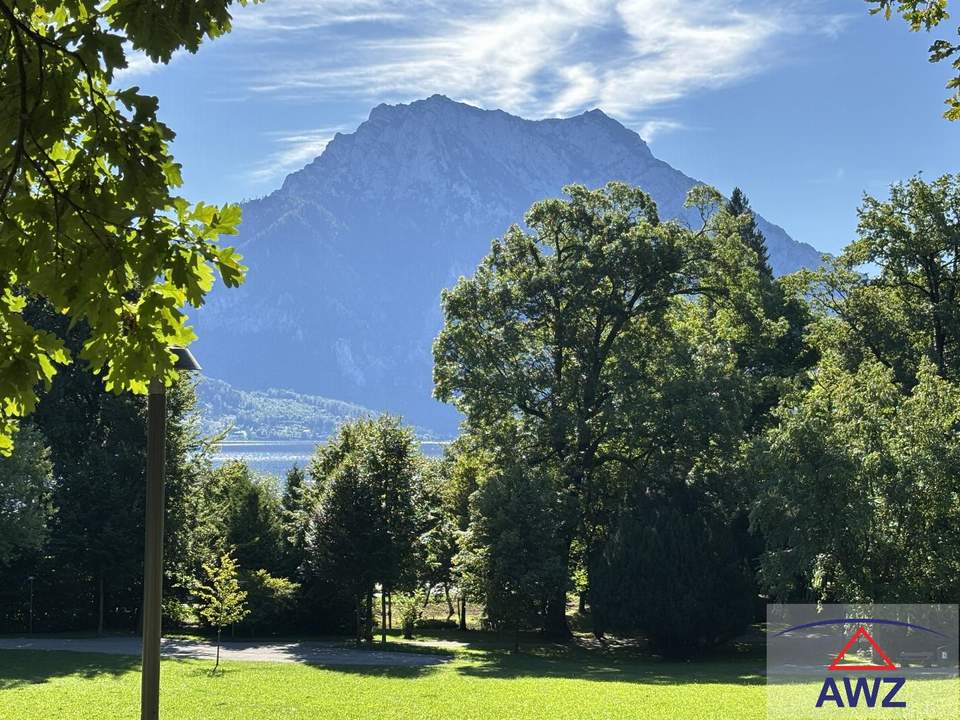 Exklusive 4-Zimmer-Wohnung mit Poolanlage am Traunsee!