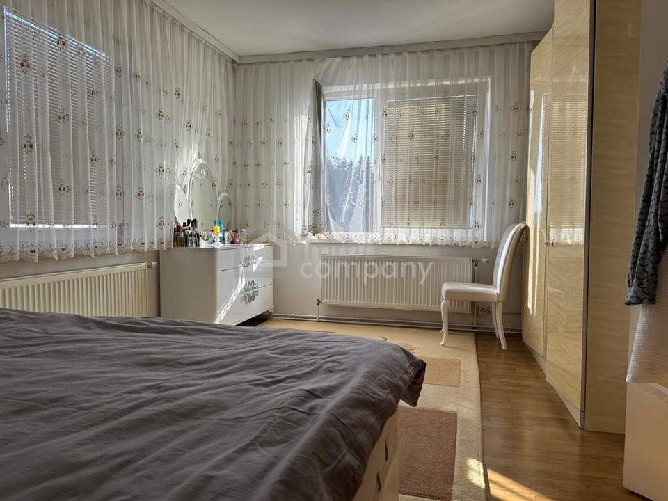 Mehrfamilienhaus in Schrems: 9 Zimmer, Garten, Garage, teilsaniert – 299.000 €!