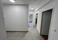 MIETE ERSTBEZUG SÜDSTADT: Neu sanierte 3-Zimmer-Wohnung mit Loggia und Grünblick
