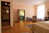 HISTORISCHES FLAIR &amp; VIEL PLATZ! Großzügige 3-Zimmerwohnung Top-3!