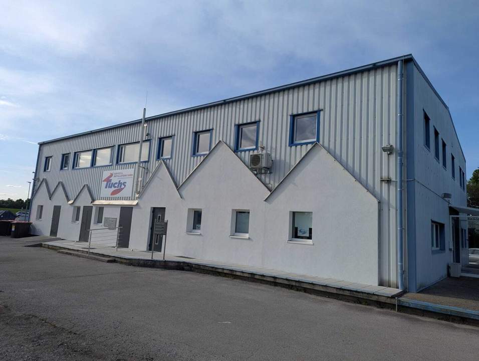 Erstbezug - Hochwertig renoviertes, klimatisiertes Büro mit Parkplätzen im Gewerbepark Pöttelsdorf