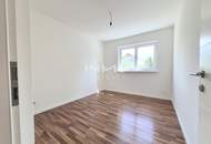 Der Hitze entkommen! Doppelhaushälfte mit Pool und 2 Carport-Plätzen