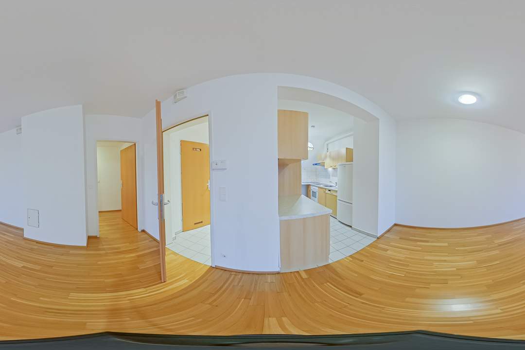 Moderne 3 Zimmer Wohnung - inkl. Parkplatz!, Riesenbalkon, frisch saniert, Riesenkeller, tolle Lage, kontrollierte Wohnraumlüftung