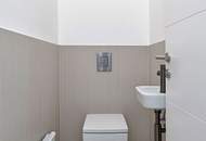 Leibenfrostgasse 8 - Zwischen Sehnsucht und Realität