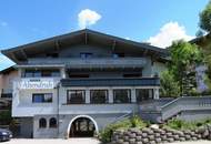 Ferienpension mit 51 Betten und zugehöriger Pizzaria in Kaprun
