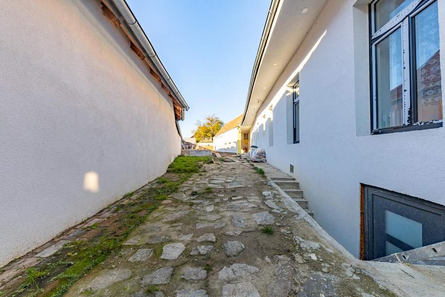 Wohnen am Land: Großteils saniert, mit Potenzial zur Vollendung!, Haus-kauf, 99.900,€, 3720 Hollabrunn