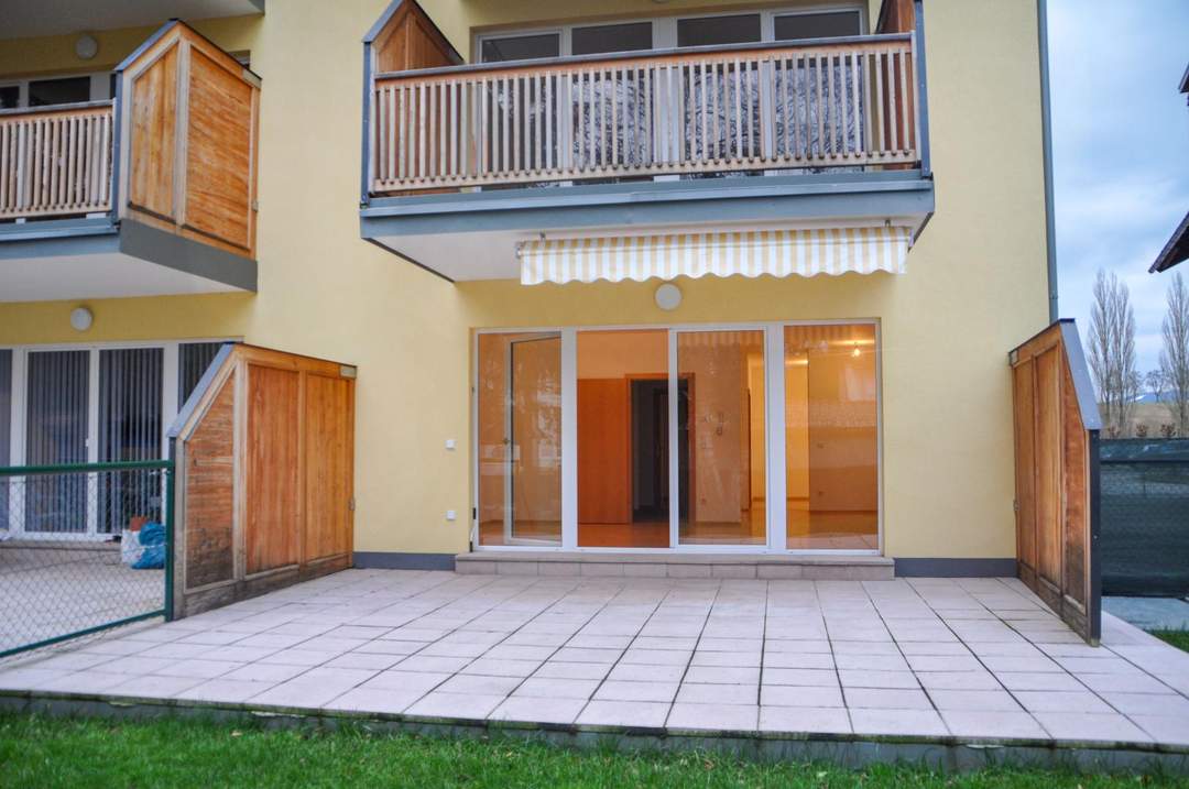2-stöckige-Eckwohnung mit Terrasse