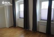 Schöne 2-Zimmer Wohnung bzw. Büro mit kleinem Balkon