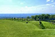 Grinzing: Eckgrundstück mit Zufahrt &amp; Wienblick – seltene Gelegenheit