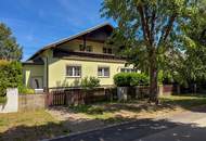 Ruhig gelegenes Einfamilienhaus in Schnellbahnnähe mit großem Garten