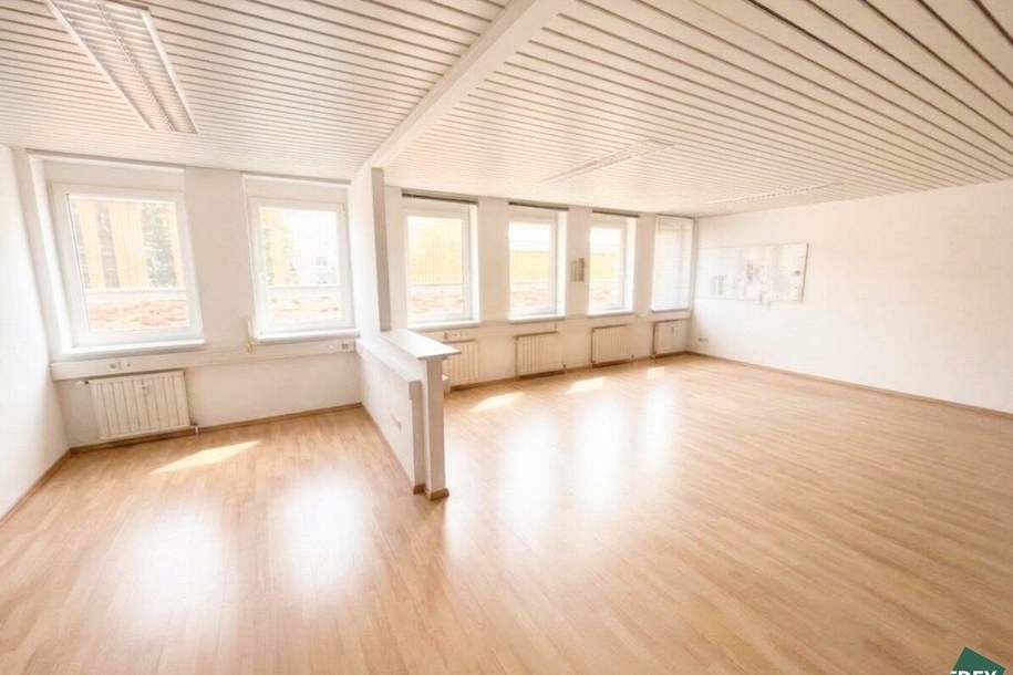 Attraktive Bürofläche mit viel Tageslicht und eigener Teeküche, Gewerbeobjekt-miete, 1.049,00,€, 1110 Wien 11., Simmering