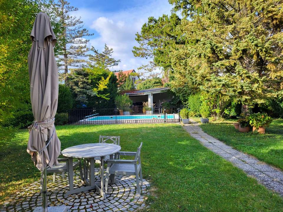 TRAUMHAFTES BAUGRUNDSTÜCK IN RUHIGER SIEDLUNGSLAGE