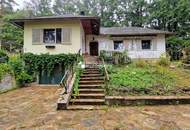 Abgeschotteter Bungalow mit großem Grund in malerischem Michelbach - sanierungsbedürftig, Garage, große Einfahrt &amp; herrlicher Grünblick