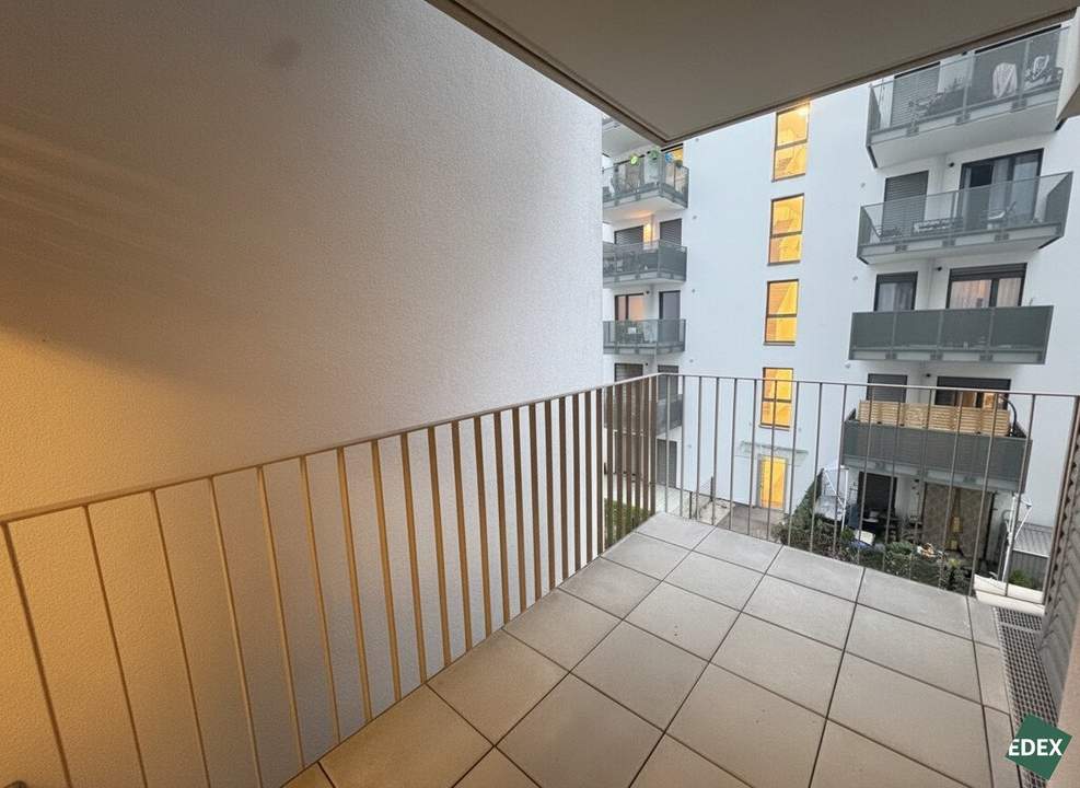 Perfekt für Singles oder Paare: Attraktive 2-Zimmer-Wohnung mit Balkon nahe U1