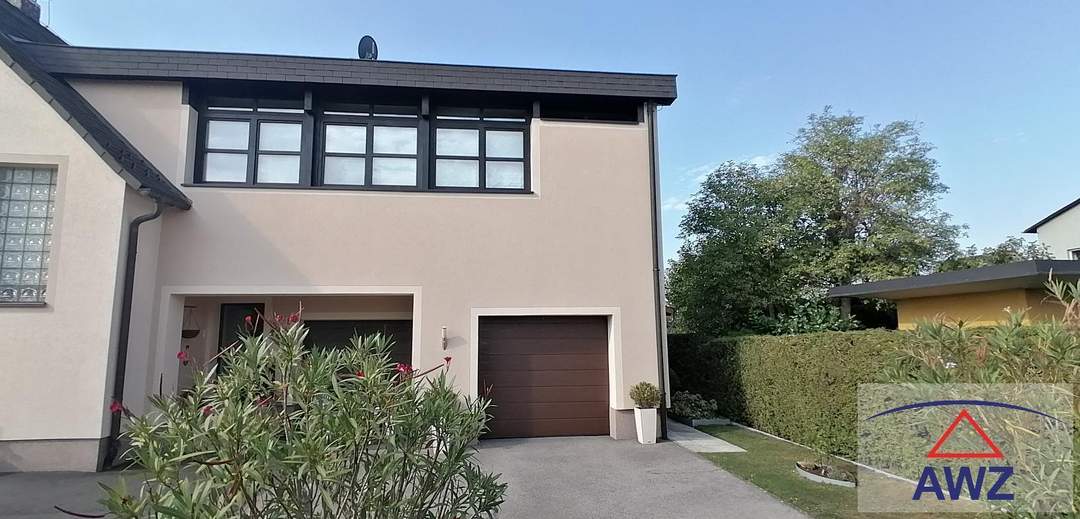 NEUER PREIS ! Sehr gepflegtes Einfamilienhaus mit traumhaftem Pool in guter Nachbarschaft!